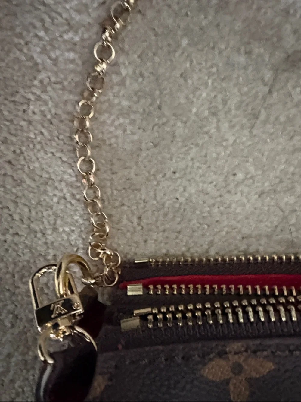 Louis Vuitton Monogram double pouch crossbody - Picture 5 of 11